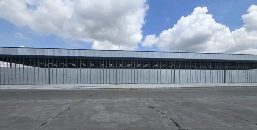WH 1000 2000m2 at Sensok for rent