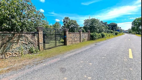 ដីភូមិលក់បន្ទាន់នៅតំបន់ វិហារសួគ៌ ខេត្តកណ្តាល (ម្ចាស់ផ្ទាល់)