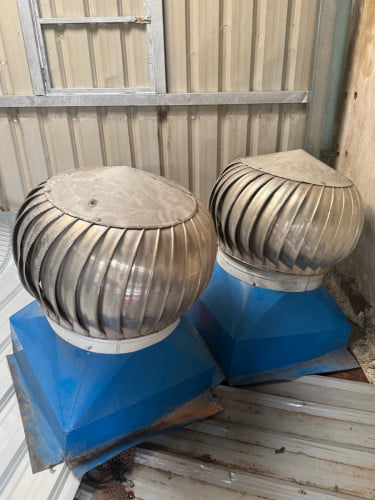 កង្ហាខ្យល់ដាក់ដំបូលស័ង្កសី 1តឹក លក់ធូរៗ មាន២ ខ្នាតធំ