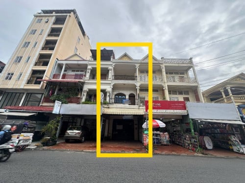 ផ្ទះសម្រាប់ជួលនៅ សំណង់12