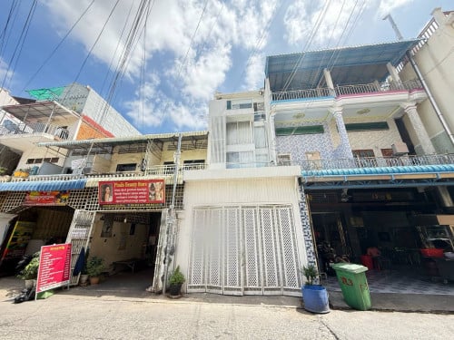 ផ្ទះលក់នៅជិតផ្សារសំណង់12