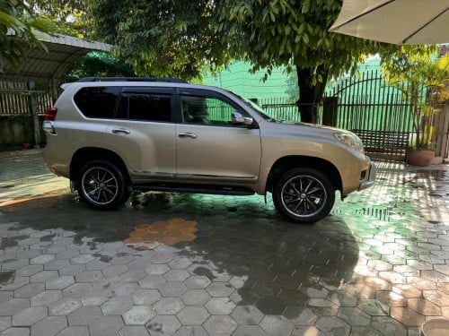 ឡានលក់ 4មឿនគីឡូជាងទេ