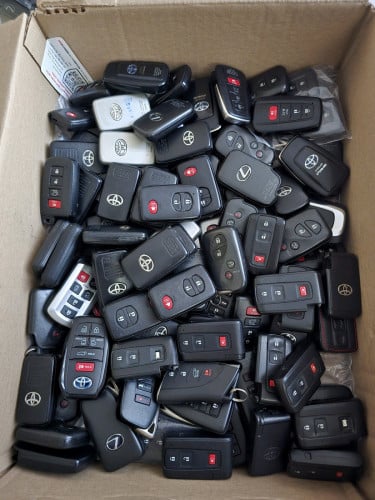 សោរ រថយន្ត មួយទឹក ស៊ីន ពីអាមេរិក CAR KEYS, prius, Lexus, Camry, Sienna