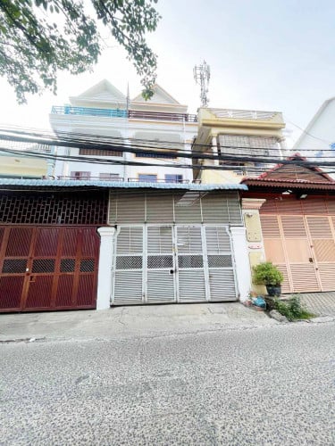 ផ្ទះល្វែងសម្រាប់ជួលនៅ សង្កាត់ផ្សារដើមថ្កូវ | Flat for Rent at Sangkat Phsar Daem Thkov