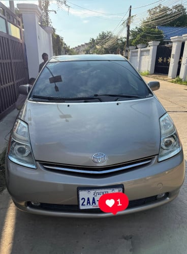 ឡានលក់ Prius 05 haft full 8750