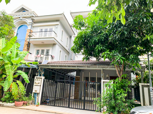 🔰វីឡាភ្លោះលក់-ជួល នៅបុរី វិមានភ្នំពេញគម្រោង𝟒