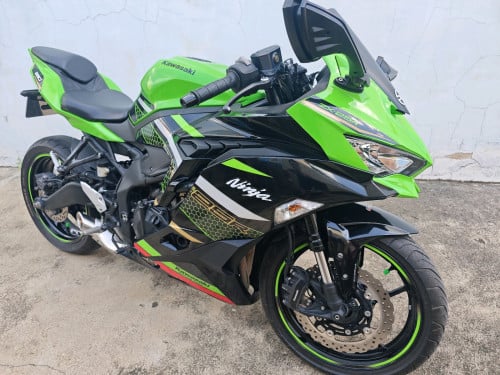 ម្ចាស់ផ្ទាល់Zx25r