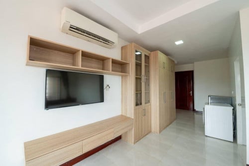 250$ full furnishings 5th floor with free management fee and car parking