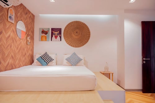 Condo Urban Village 1 For Sale