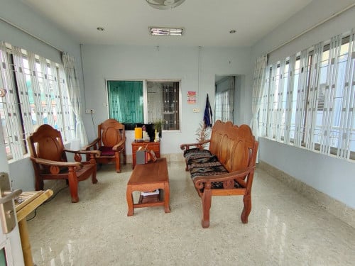 Cozy 1 bedroom apartment for rent west of Russian market_BTP