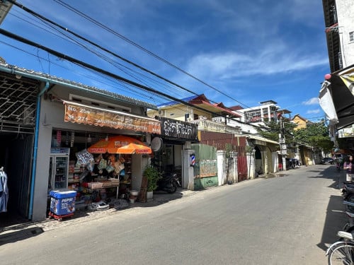 House for Sale: 5m x 16m