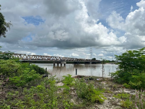 Kampot in City next to Railway and River