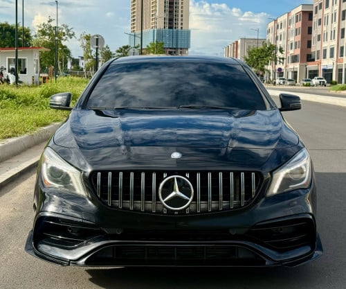 Mercedes Benz CLA250 Up 2018 AMG