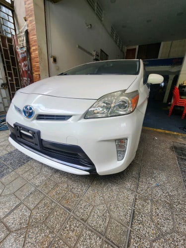 Prius 2012 option3ស៊ីន មូល100% ថ្មីណាស់