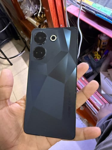 Tecno Camon20Pro Ram8G Memory256G ក្រុមហ៊ុនសុីមពីរ មានឆ្នាំងសាក