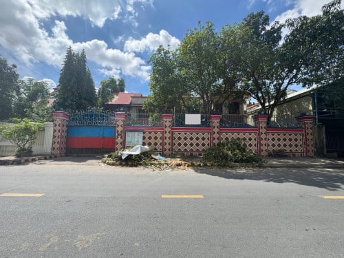 Villa for Rent អាចបើកជាការិយាល័យ សាលារៀន …