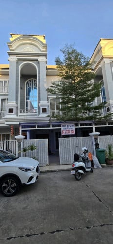 វីឡាឡុងនី លក់បន្ទាន់ (ផ្ទះថ្មី) ថែមម៉ាស៊ីនត្រជាក់ 3គ្រឿង