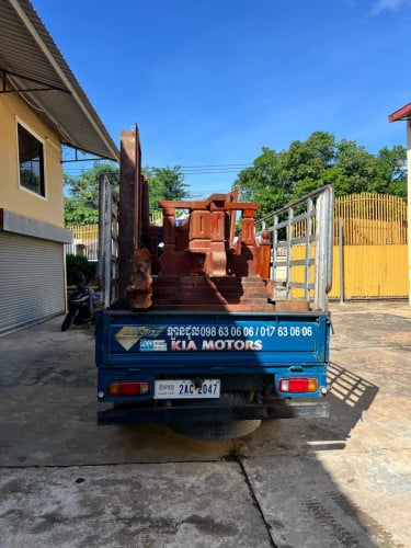 ឡានសម្រាប់ជួល 098 630 606