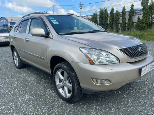 លក់រថយន្ដLexus RX330 ឡានស្អាតអត់ប៉ះអត់បុកអត់ច្រេះសុីនមួយជុំ