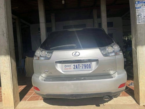 ឡាន លក់ RX 330 ប៉ុង1 Full options ម្ចាស់ជិះផ្ទាល់ ប្រើថែណាស់