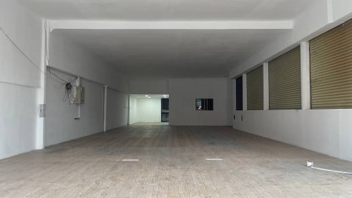 Shophouse & Warehouse for Rent at Psar Doeum Thkov
