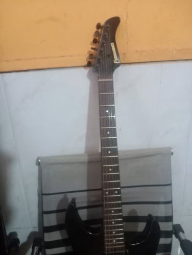 ចង់លក់ ហ្គីតា🎸Solo Fernandez