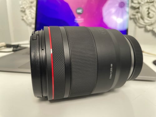 Canone RF50mm 1.2 នៅស្អាត sold out