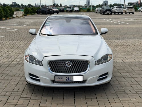 Jaquar XJL 2014 តួវែង ស្លាកលេខ