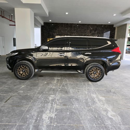 Mitisubishi Pajero Sport 2.4 Turbo Diesel 4x4