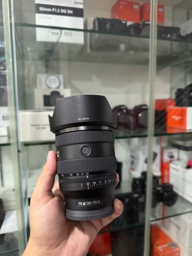 Sony 20-70F4 G 99%