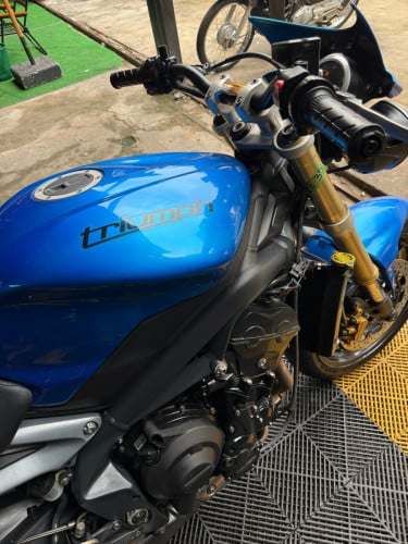 Triumph Street triple 675cc