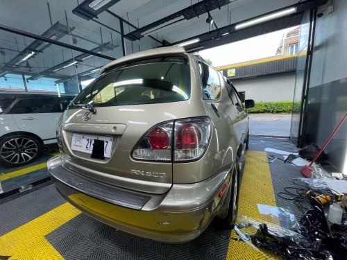 មានឡានលក់ ឡានស្អាត តម្លៃចចារបាន