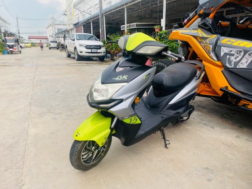 ម៉ូតូ អគ្គិសនី