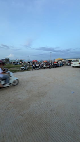 ប្រកាសលក់បន្ទាន់ជាលក្ខណះគ្រប់អាជីកម្មមិនឆ្ងាយពីព្រលានថ្មីខាងត្បូង