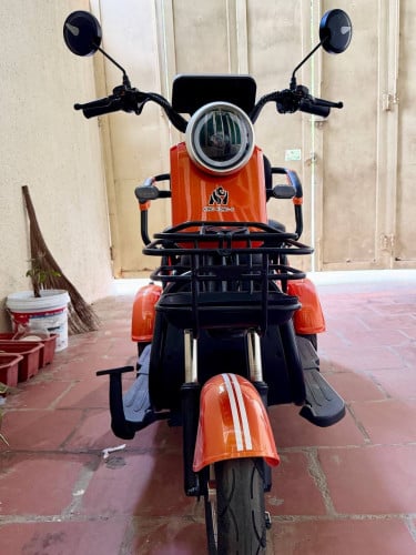 ម៉ូតូអាគុយ