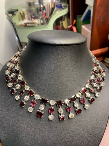 ស្វារ៉េប្រាក់