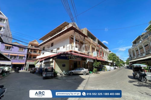 ផ្ទះកែងលក់ នៅទ្រុងមាន់ ទឹកថ្លា មុខអាស៊ីអាគ្នេយ៍