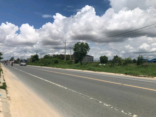 ដីលក់ក្រោមតម្លៃទីផ្សា