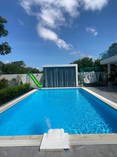 ម៉ាស៊ីនចម្រោះអាងហែលទឹក