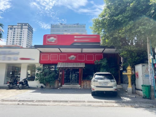 ហាងសម្រាប់ជួល នៅបឹងកេងកង1 | Shop for rent at BKK1