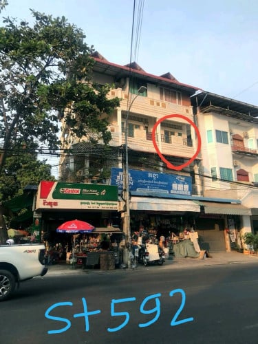 ផ្ទះល្វែងជួលជាន់ទី២ 150$/ខែ