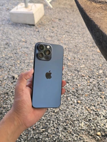 15promax 256G Lla ស្កែន សាណុំណែនស្អាត98.90%