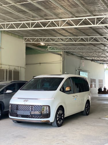 Hyundai Staria Lounge