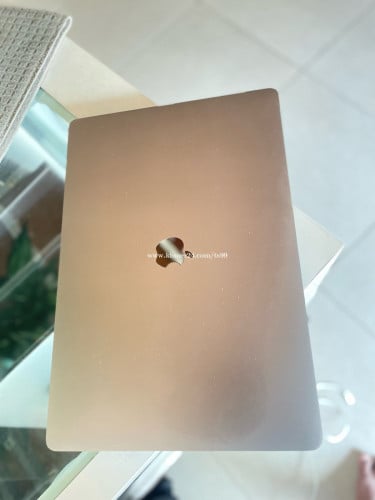 MacBook Pro 16 inch 2019 core i7 ram 16gb