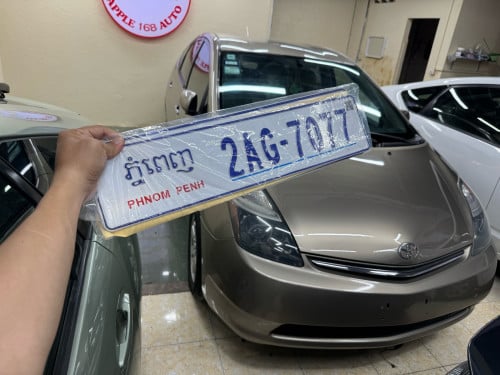 Prius 06 រំលស់មុន2500$