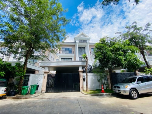 Twin Villa For Rent In Borey Peng Huoth Beoung Snou