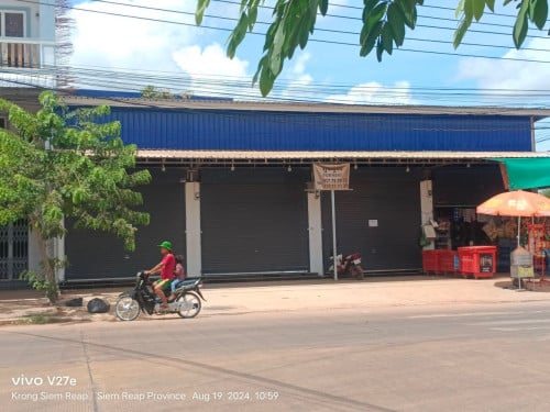 ផ្ទះ ៤ល្វែង ផ្លូវសម្តេចជាសុីម លក់(មានចំណូលស្រាប់)