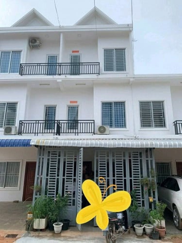 ផ្ទះក្នុង បុរី លីពៅអូប្រាំ