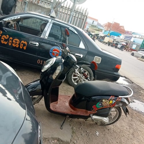 ម៉ូតូលក់ ម៉ាស៊ីអេមធានា