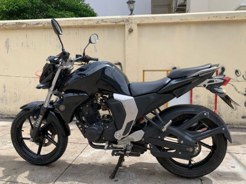 ម៉ូតូលក់​